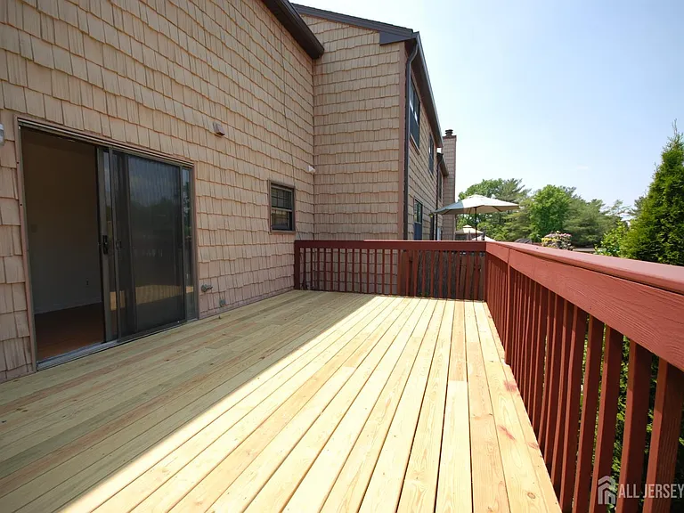 1 Wellington Ct — Photo 23