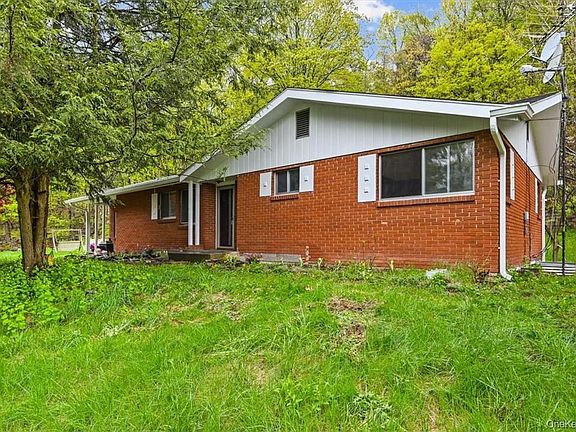 2nd image of 564 Kirbytown Rd