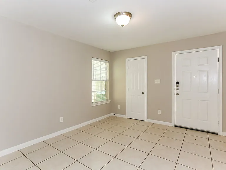 4946 S Cancun Dr — Photo 9