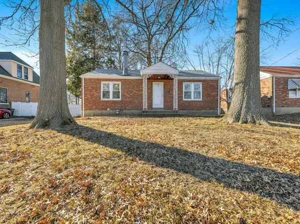 9026 Saint Louis Ave, Saint Louis, MO 63114