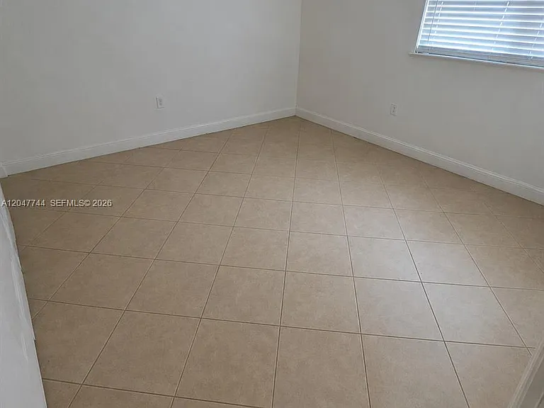 8601 SW 94th St #105W — Photo 9