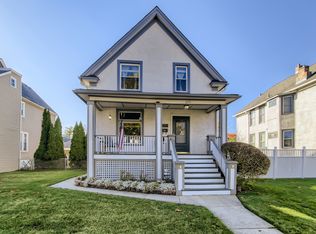 525 Thomas Ave, Forest Park, IL 60130