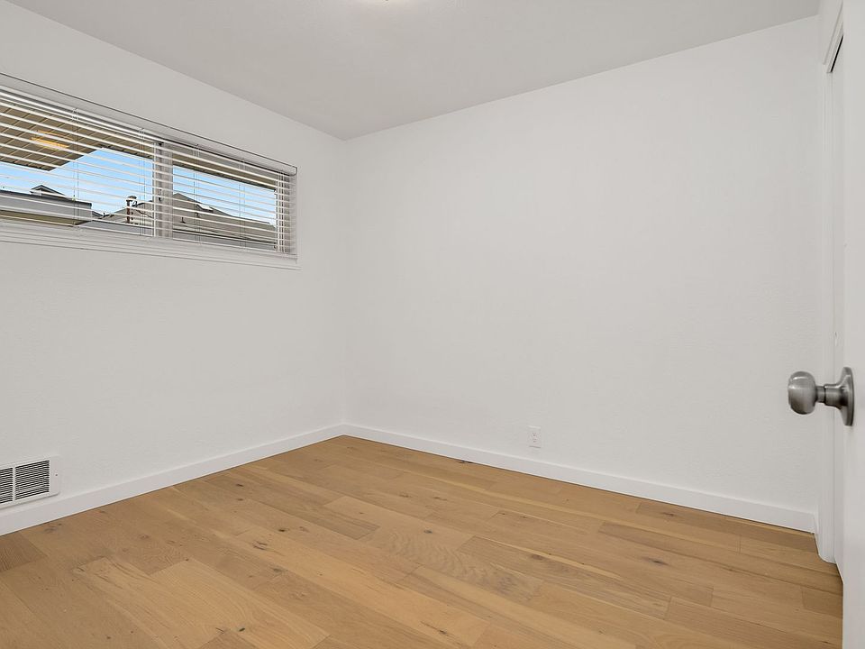 1st image of 6525 24th Ave NW #4