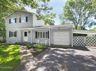 34 Moriches Ave, Mastic, NY 11950