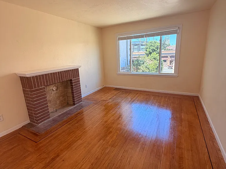 1325 Pomona St — Photo 14