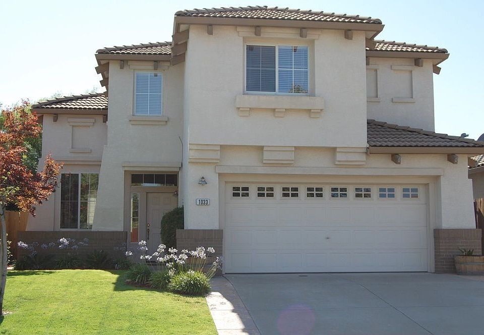 front of 1033 rudgwick