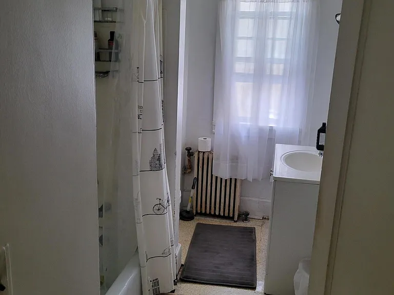 114 Overlook Rd #2R — Photo 2