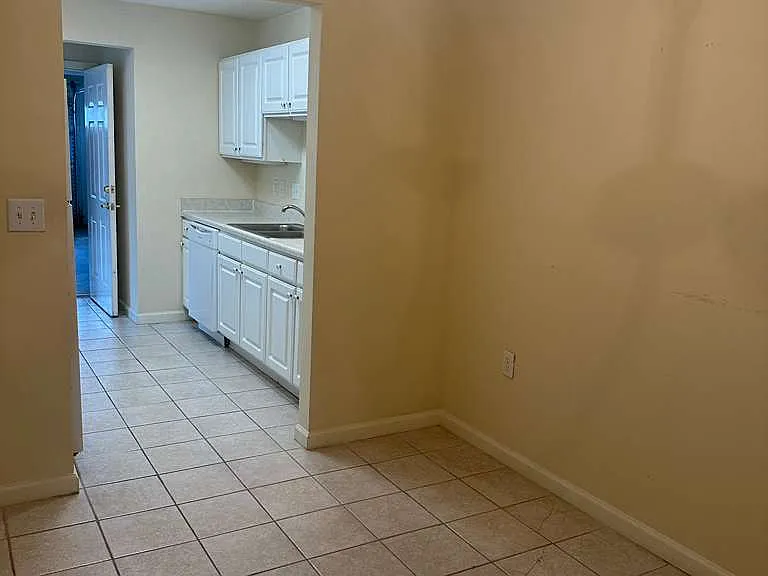 11230 Centway Park Dr #103 — Photo 6