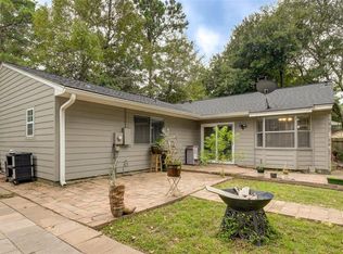 14 W Broken Oak Ct, Spring, TX 77381