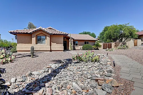 14004 N Sussex Pl Photo 1