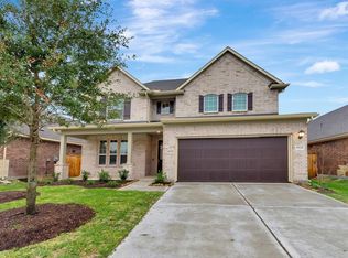 8826 Arch Rock Dr, Cypress, TX 77433