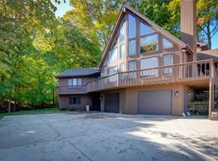 1970 Shore Oak Dr, Decatur, IL 62521