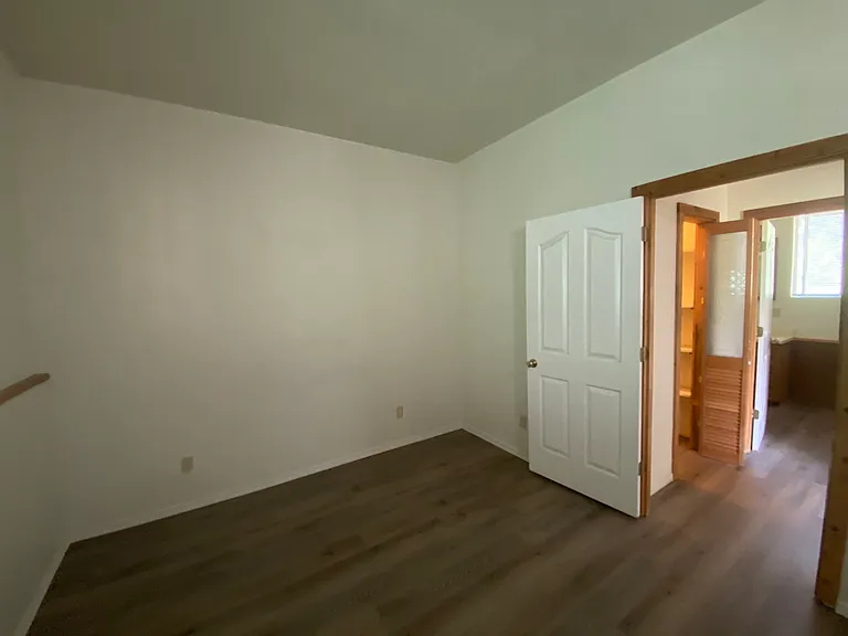 215 Ski Village Dr #B — Photo 8