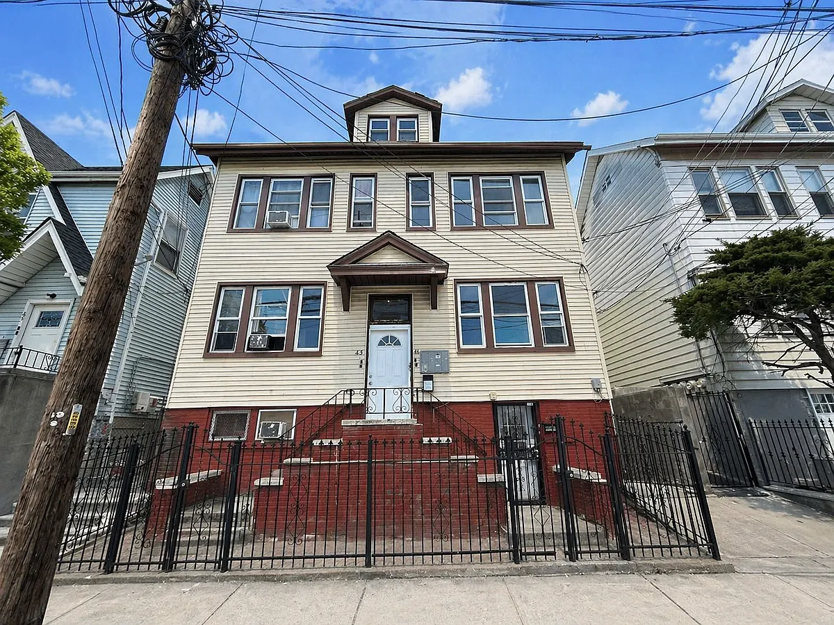 Building Photo - 41-43 Highland Ave #2R