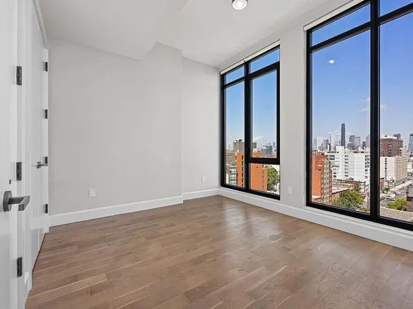 262 9th Street image 15 of 36