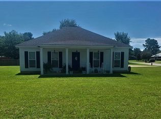 334 Saint Clair Dr, Leesburg, GA 31763