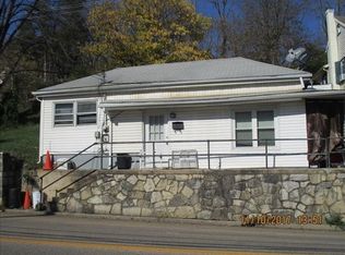 614 N Main St, Lexington, VA 24450