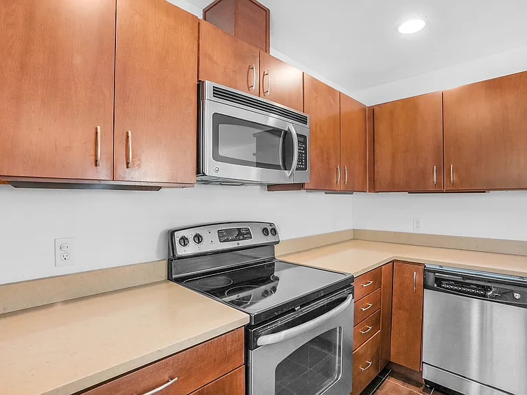 1131 N 93rd St #3 — Photo 7