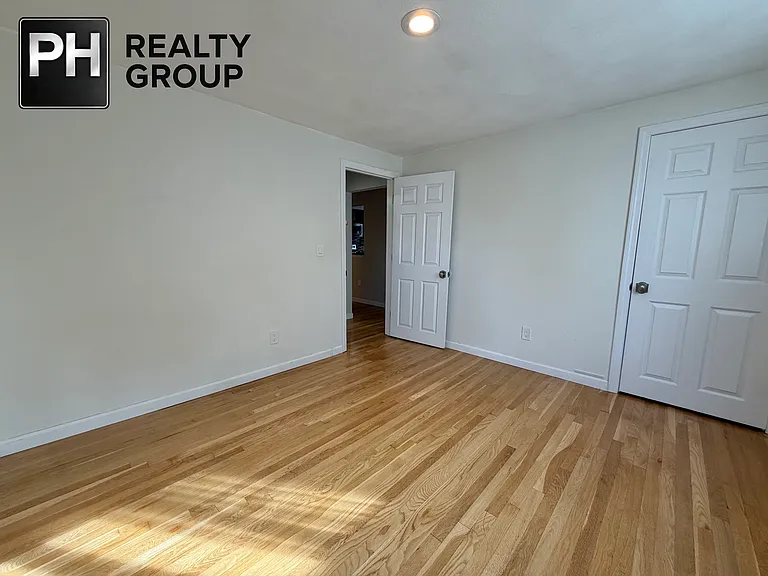 39-41 Townly Rd #1 — Photo 14
