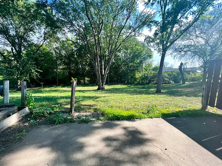 4321 Pleasant St SE — Photo 25