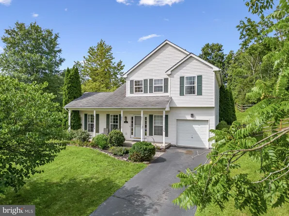 131 Hawthorne Ave, Gilbertsville, PA 19525