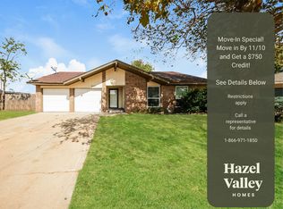 609 SW 21st St, Moore, OK 73160