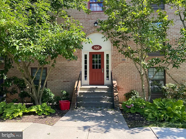 922 Washington Pl #22 — Photo 8