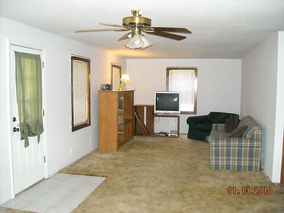 Living Rm - South View