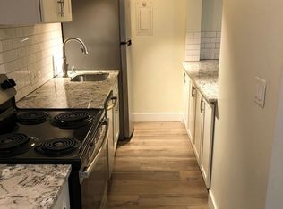 3250 California Ave SW APT 1, Seattle, WA 98116