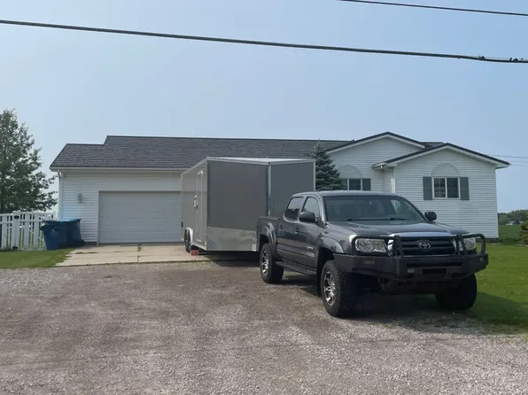 1385 W Salzburg Rd, Auburn, MI 48611