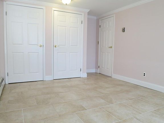 2nd image of 2166 Franklin Ave