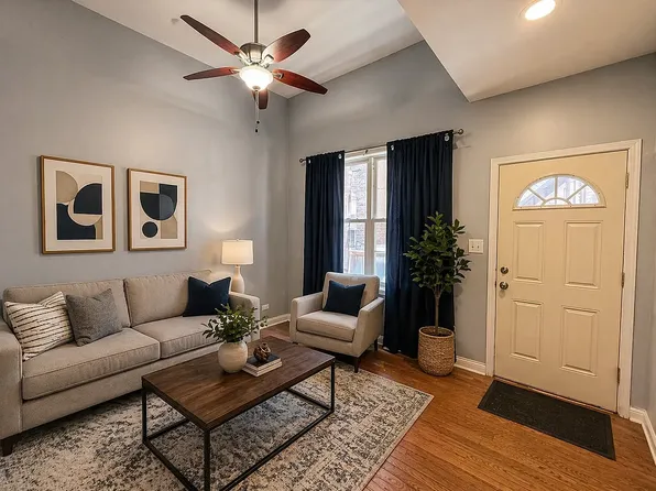 832 S Claremont Ave #1S, Chicago, IL 60612