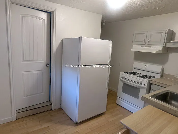 1 bed, 1.0 bath, 500 sqft, $1,000 — Photo 4