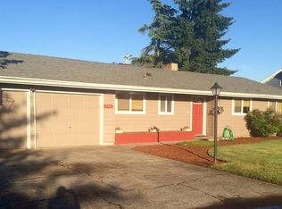 990 Vine St, Junction City, OR 97448