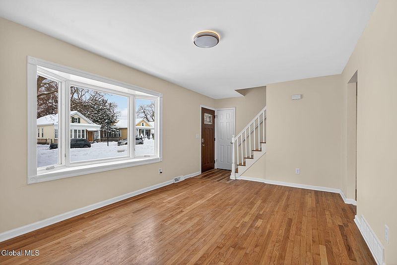 4th image of 522 7th Avenue