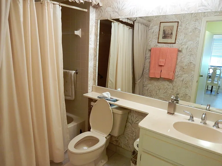 225 Old Meadow Way — Photo 12
