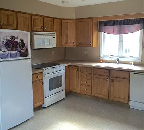 5th image of 620 E Yeasting St