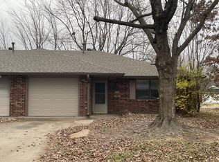 1605 Thrush St #B, Springdale, AR 72764