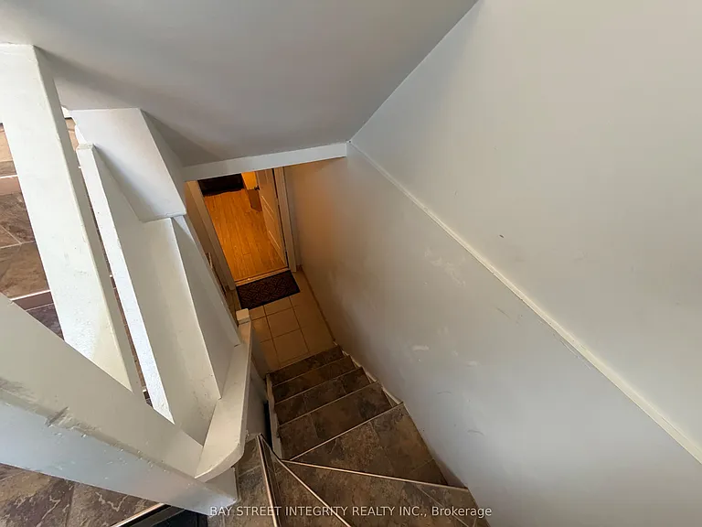 59 Christina Cres #BASEMENT — Photo 12
