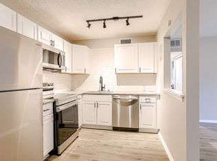 Eagle's Nest Apartments, Kansas City, KS 66102