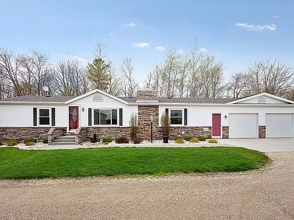 Gorgeous curb appeal