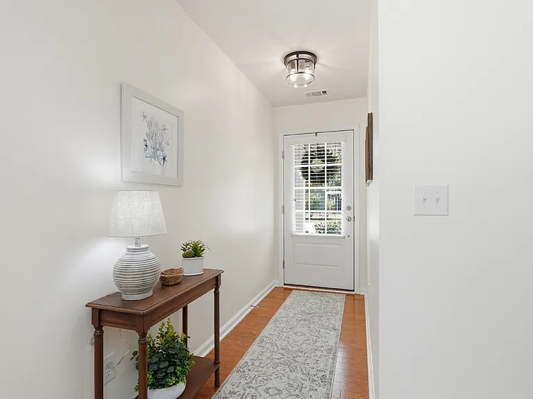 329 Mystic Point Dr — Photo 10