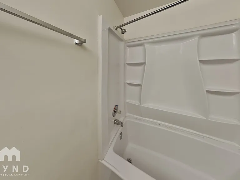 5561 Northcut Dr — Photo 22