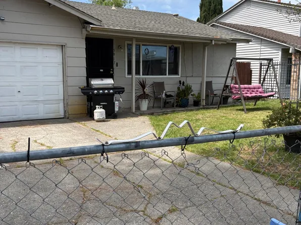 3817 Fell St, Sacramento, CA 95838