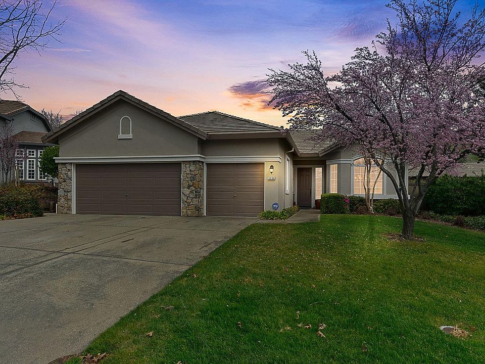 1st image of 3184 Stonehurst Dr