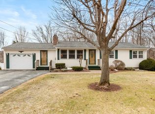 17 Tel Rd, Bennington, VT 05201