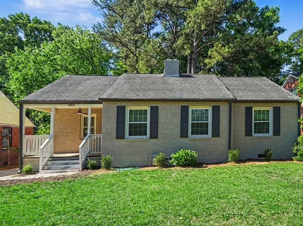 490 Lynnhaven Dr SW, Atlanta, GA 30310
