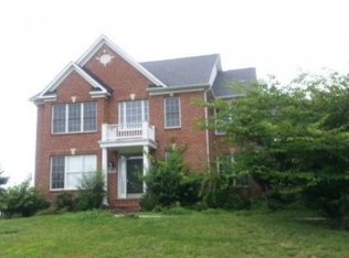 25193 Blackstone Ct, Chantilly, VA 20152