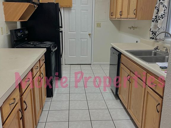 4th image of 1135 Barksdale Ave