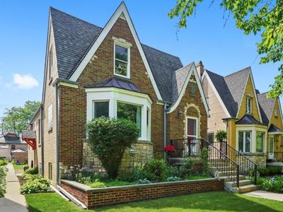 3010 Wisconsin Ave, Berwyn, IL, 60402